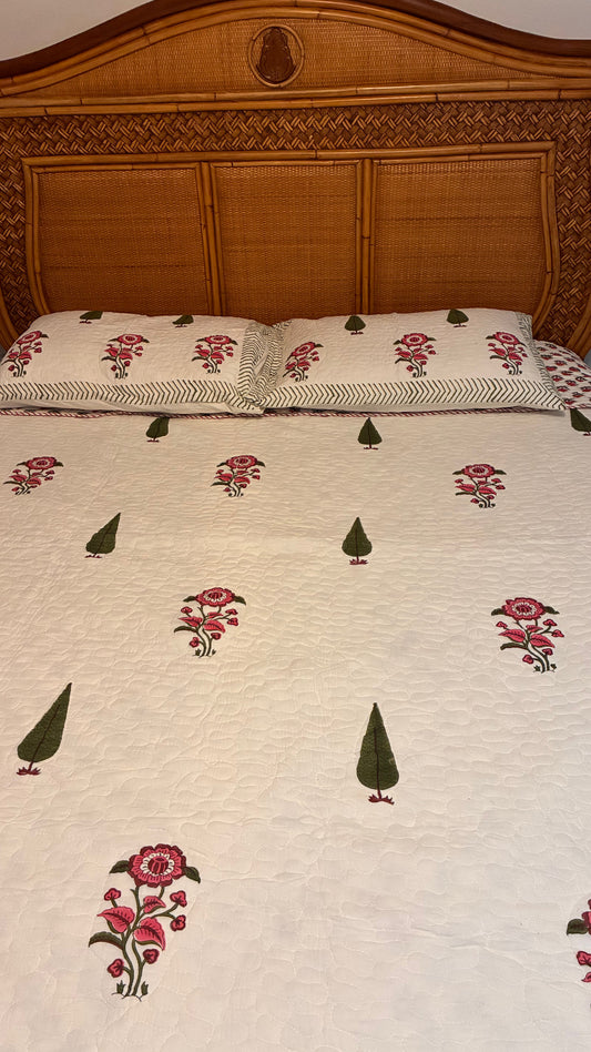 Indian Hand-Block Printed Reversible Quilt Set with 2 Shams – Ivory, Rose & Olive