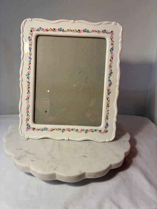 Vintage Porcelain Floral Picture Frame – 8 × 10