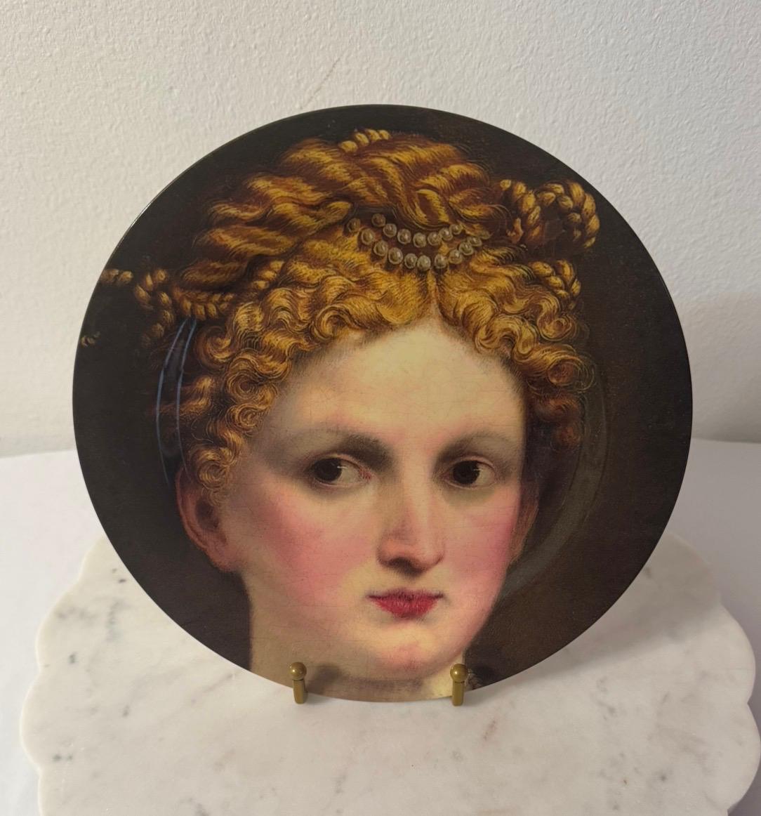Classical Lady Portrait Resin Plaque – Renaissance-Inspired Décor
